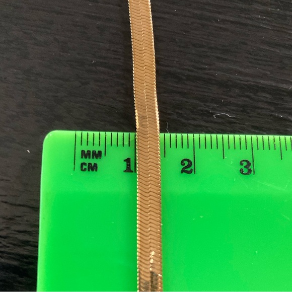 ALMAY Vintage Gold tone 4mm Herringbone Chain Necklace - Picture 3 of 8